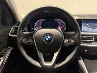 BMW 320 xDrive Sedan Sport Line Drag PDC Rattvärme 17" 0kW