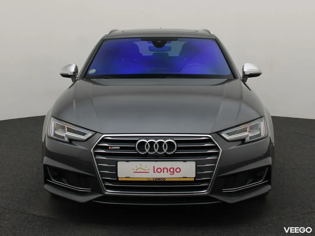Audi A4 2 140kW