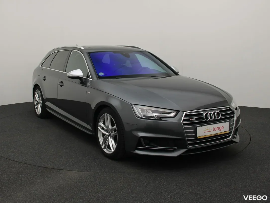 Audi A4 2 140kW