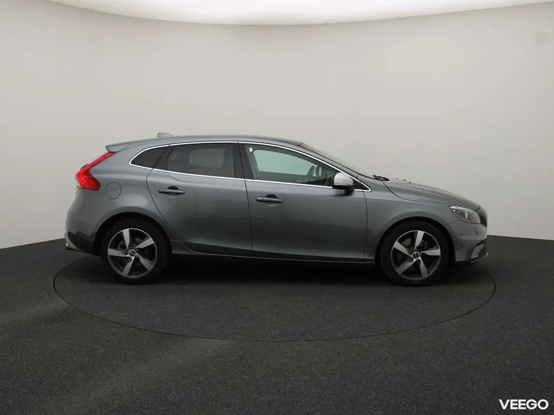 Volvo V40 2 140kW
