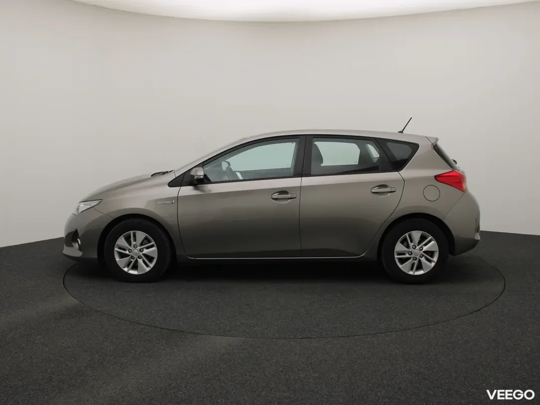 Toyota Auris 1.8 100kW