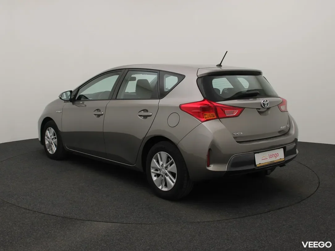 Toyota Auris 1.8 100kW