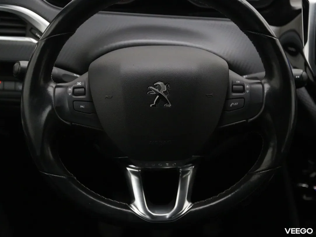 Peugeot 2008 1.2 96kW