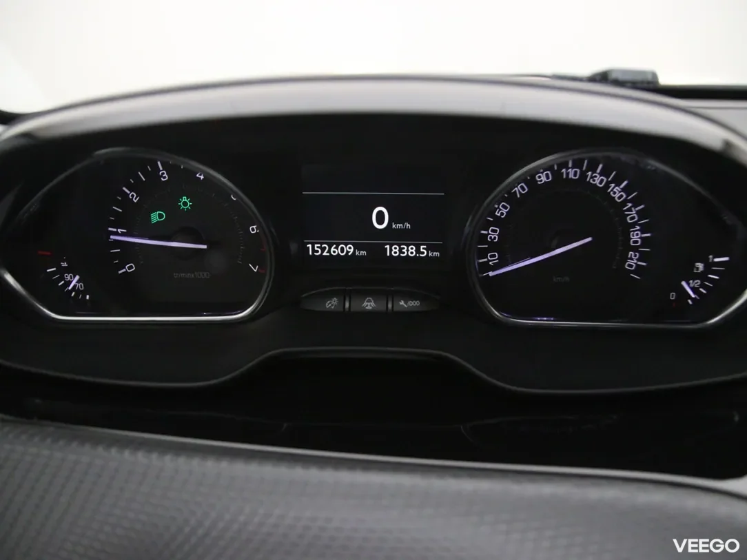 Peugeot 2008 1.2 96kW