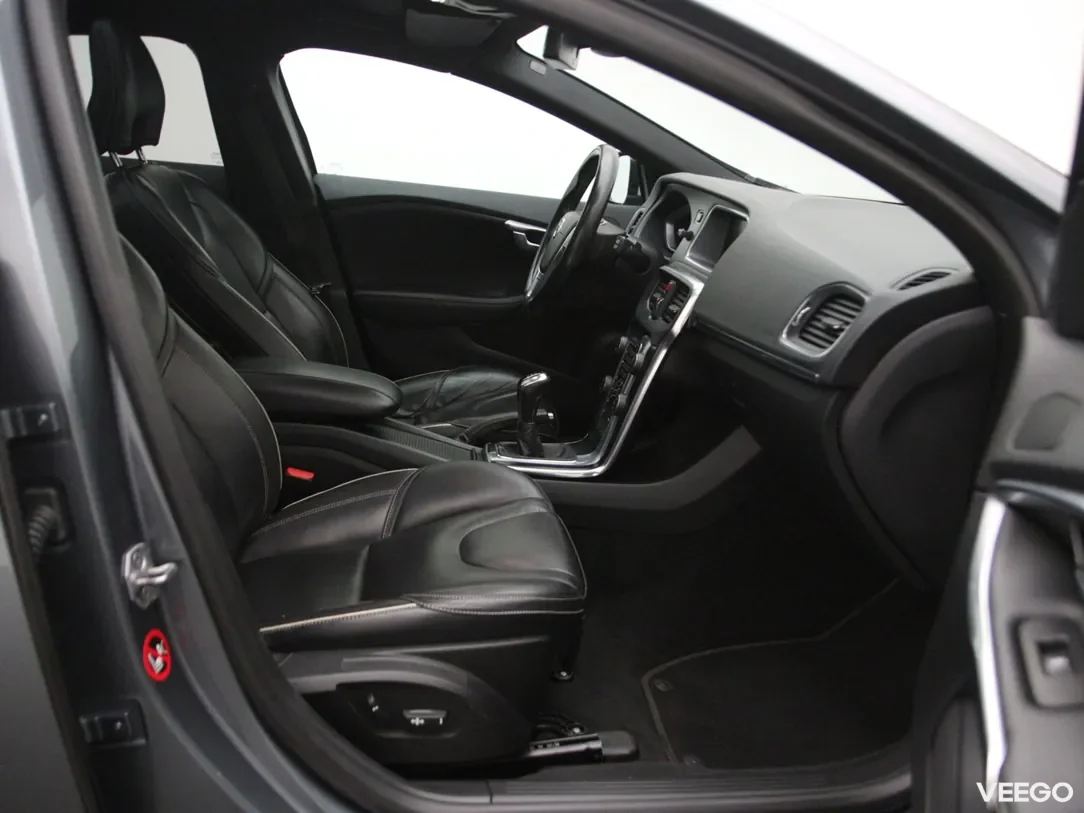Volvo V40 2 140kW