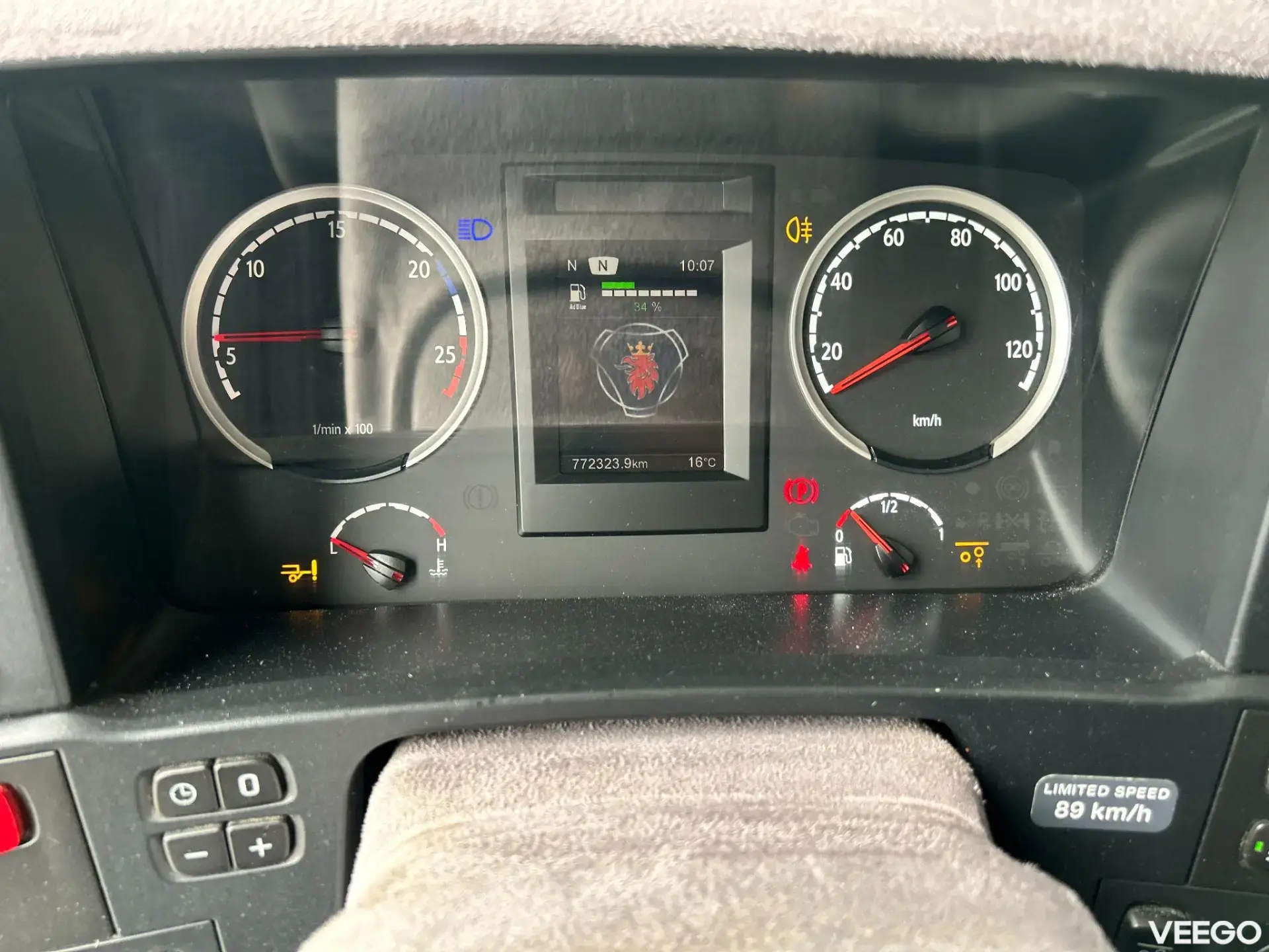 SCANIA G450 6X2*4 EURO6 + TAIL LIFT 331kW