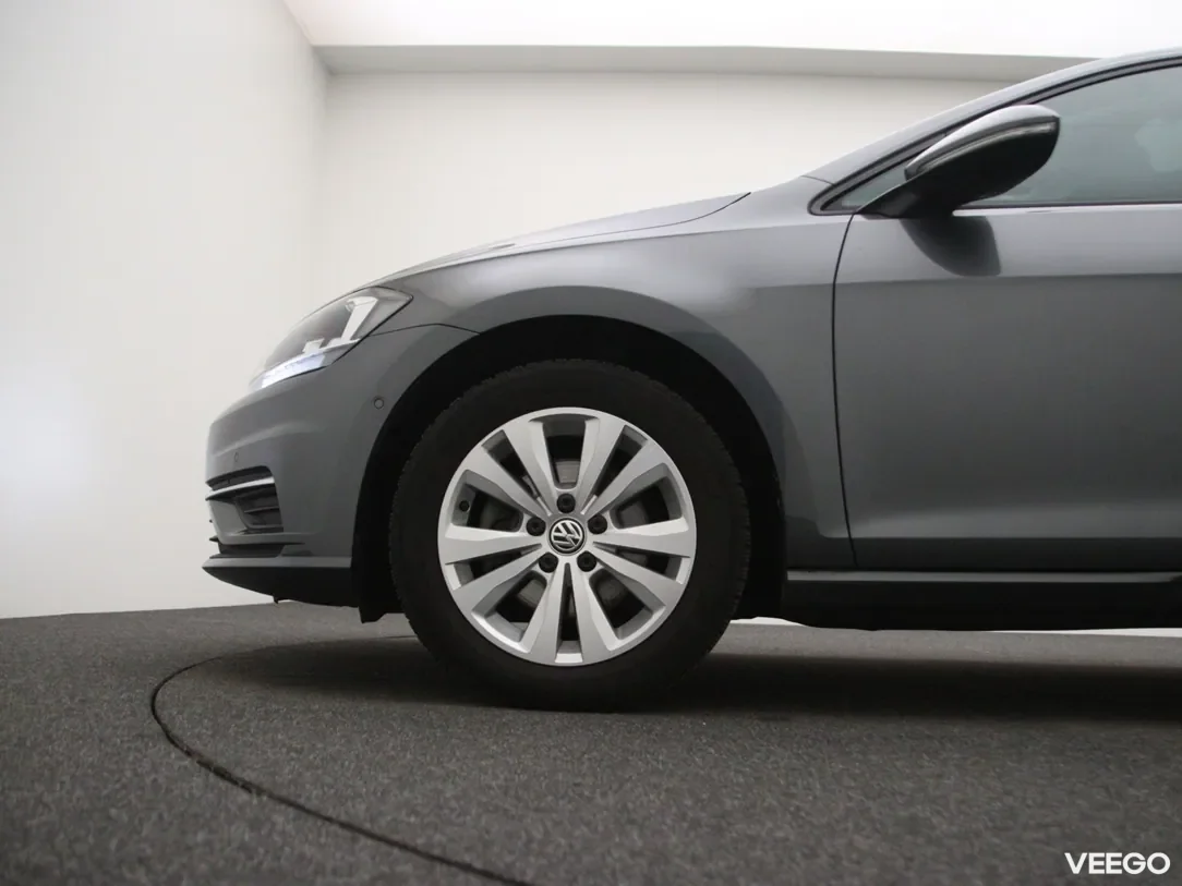 Volkswagen Golf 1.6 85kW