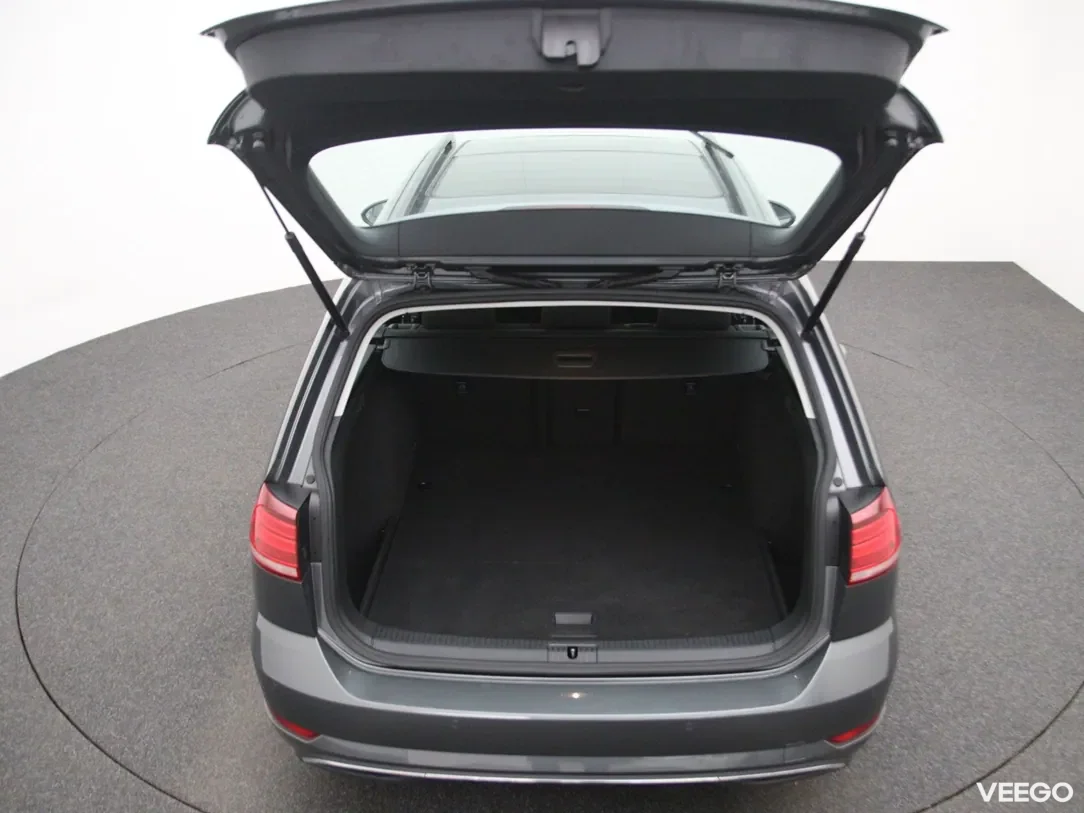 Volkswagen Golf 1.6 85kW