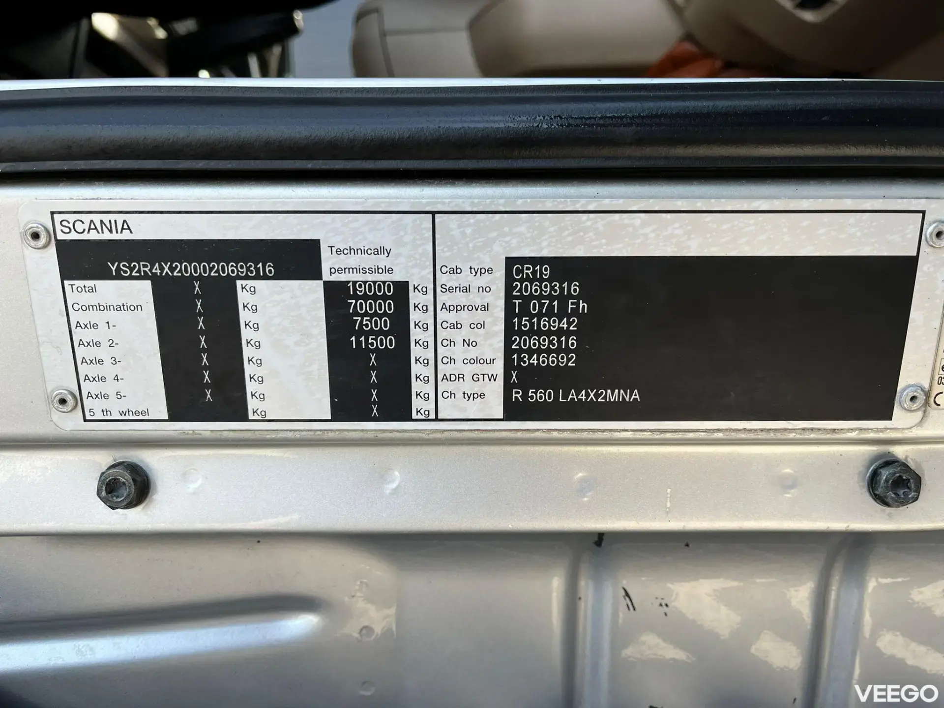 SCANIA R560 CUSTOM INTERIOR 412kW