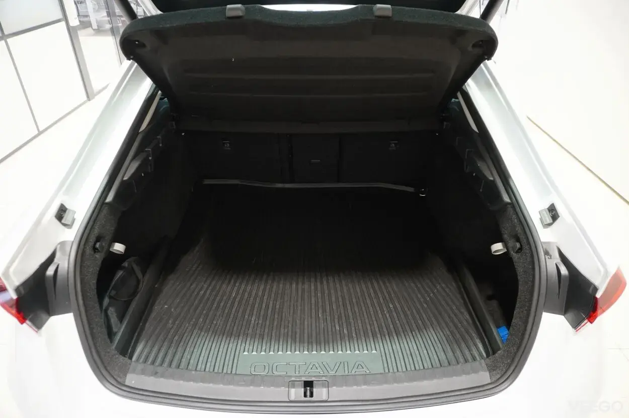 Skoda Octavia ELEGANCE G-TEC 1.5 96kW