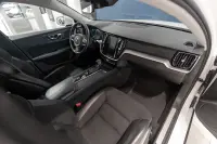 Volvo V60 D3 Momentum 110kW thumbnail
