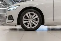 Volvo V60 D3 Momentum 110kW thumbnail