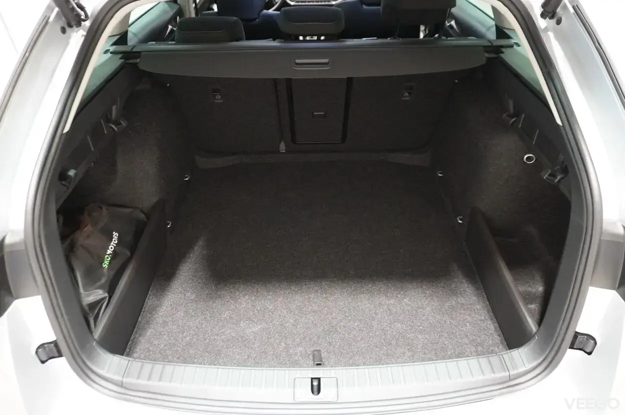 Skoda Octavia SELECTION COMBI 1.5 110kW