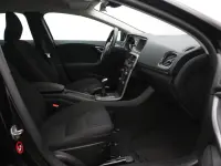 Volvo V40 2 88kW thumbnail