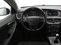Volvo V40 2 88kW thumbnail