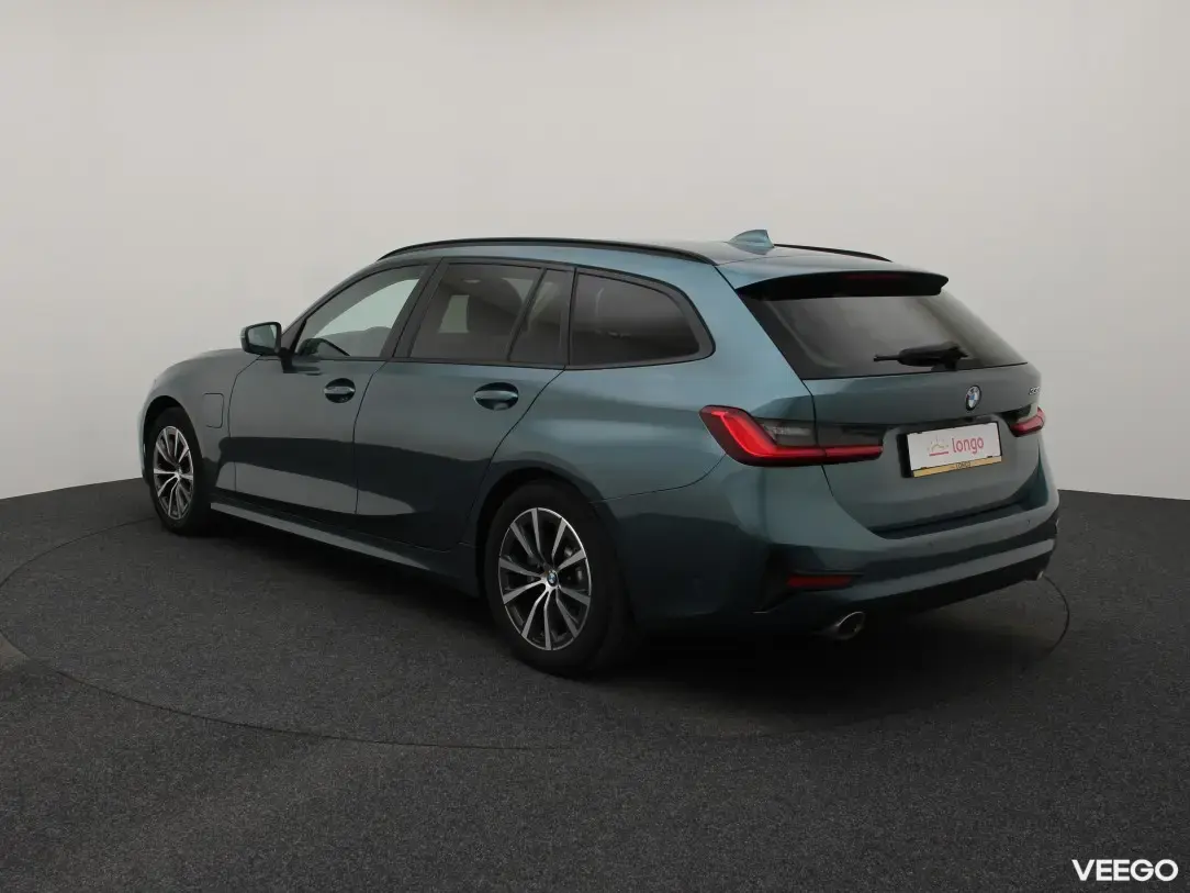 BMW 330 2 135kW