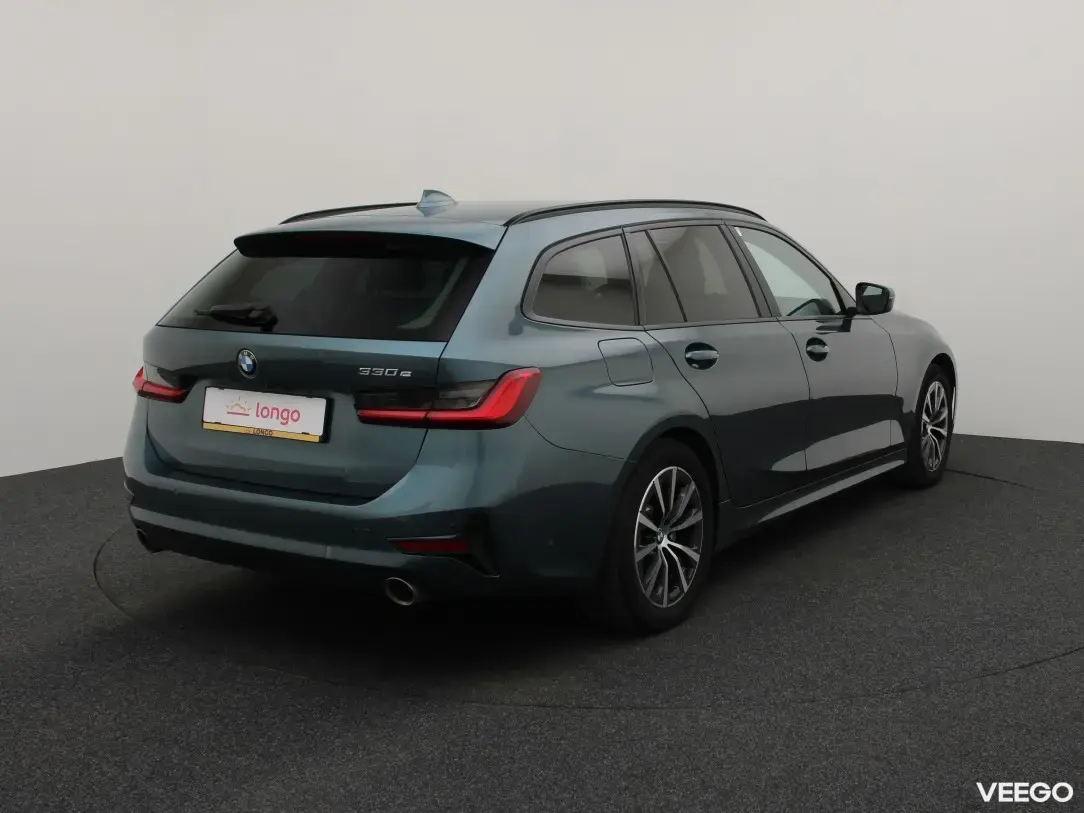 BMW 330 2 135kW