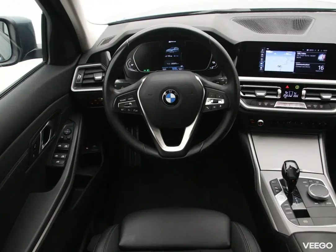BMW 330 2 135kW