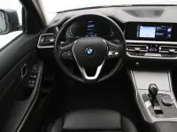 BMW 330 2 135kW thumbnail
