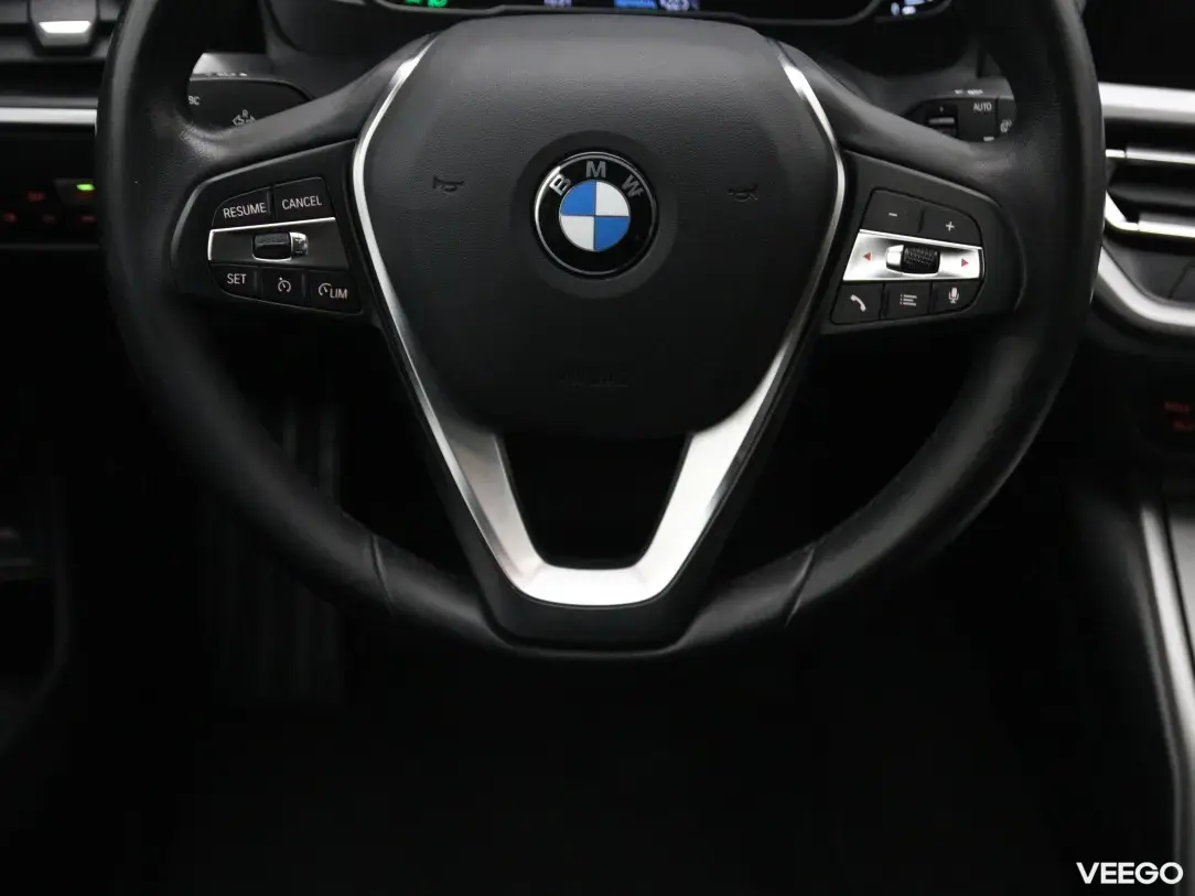 BMW 330 2 135kW