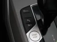 BMW 330 2 135kW thumbnail