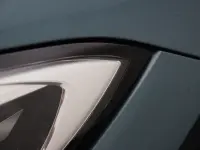 BMW 330 2 135kW thumbnail