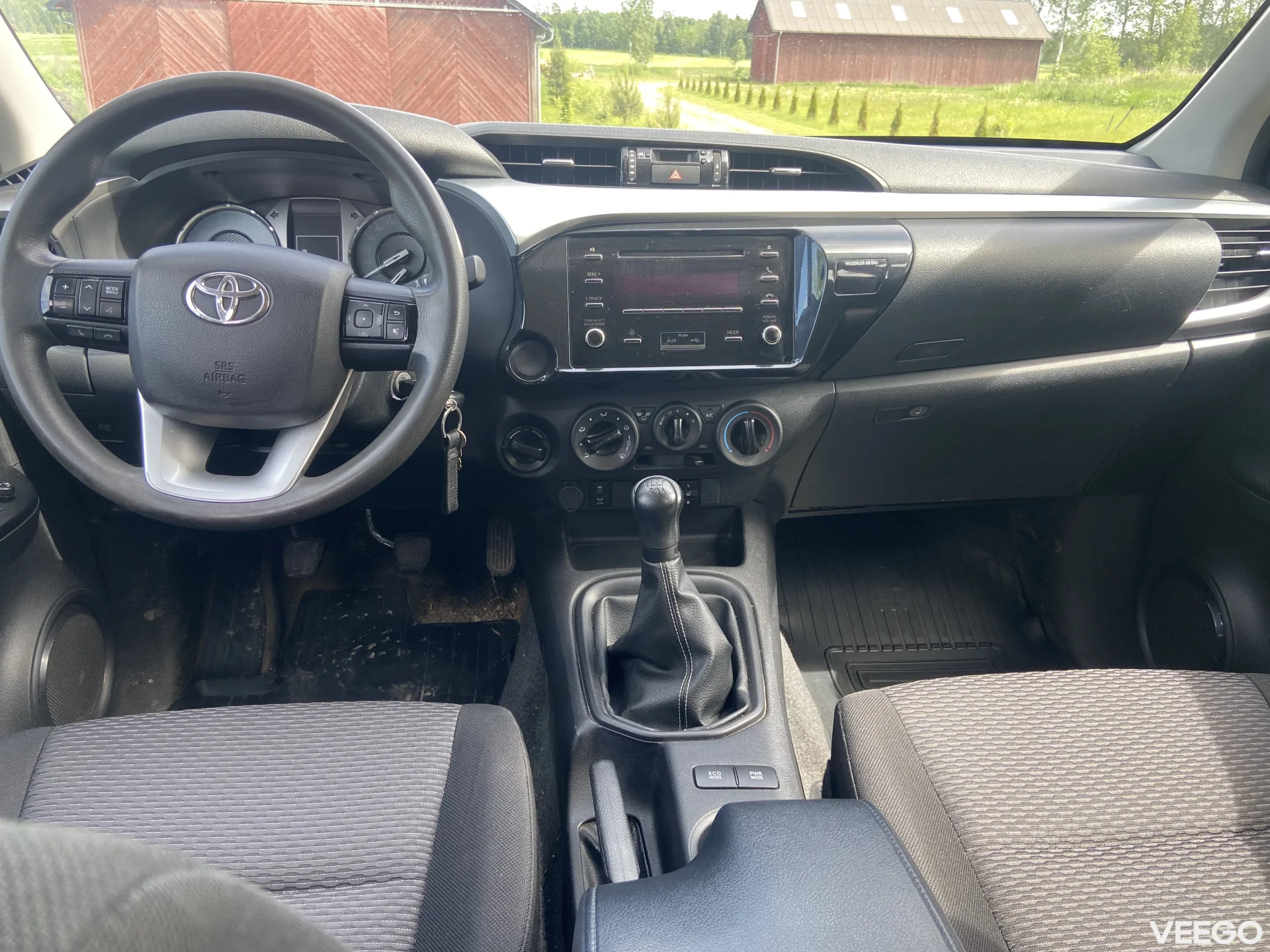 Toyota Hilux 2.4 110kW