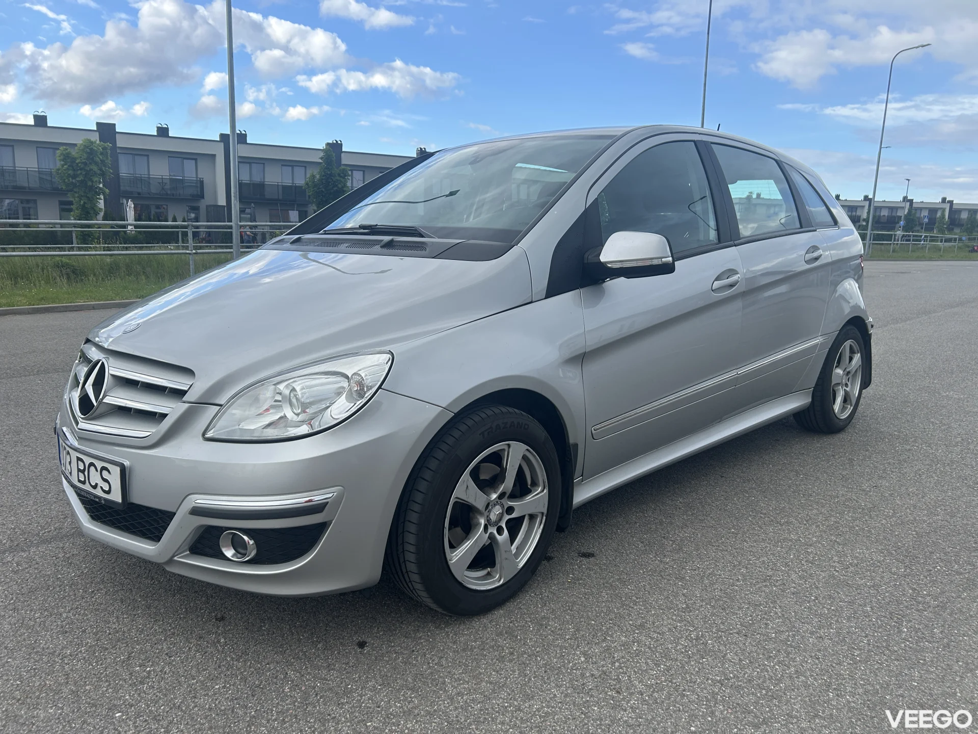 Mercedes-Benz B180 1.7 85kW