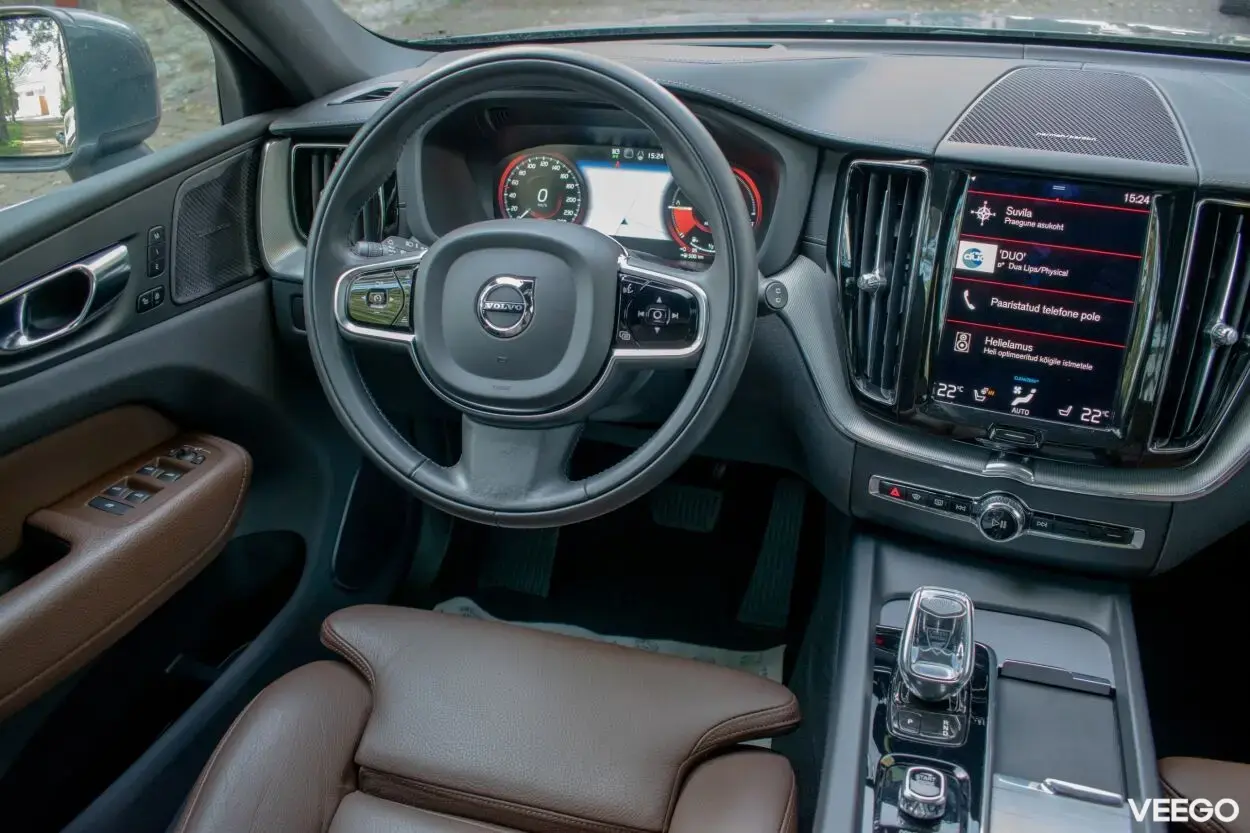 Volvo XC60 PHEV Intelli PRO Xenium Wntr 2 251kW