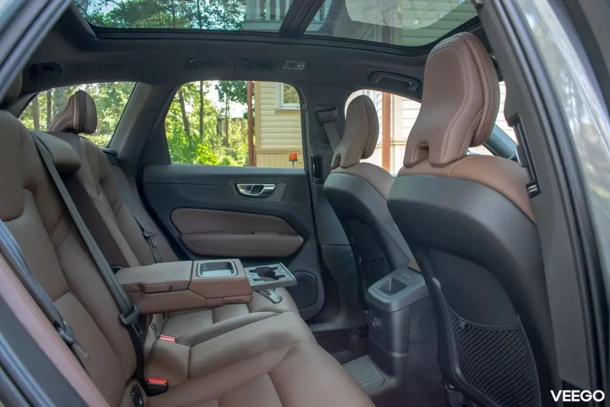 Volvo XC60 PHEV Intelli PRO Xenium Wntr 2 251kW
