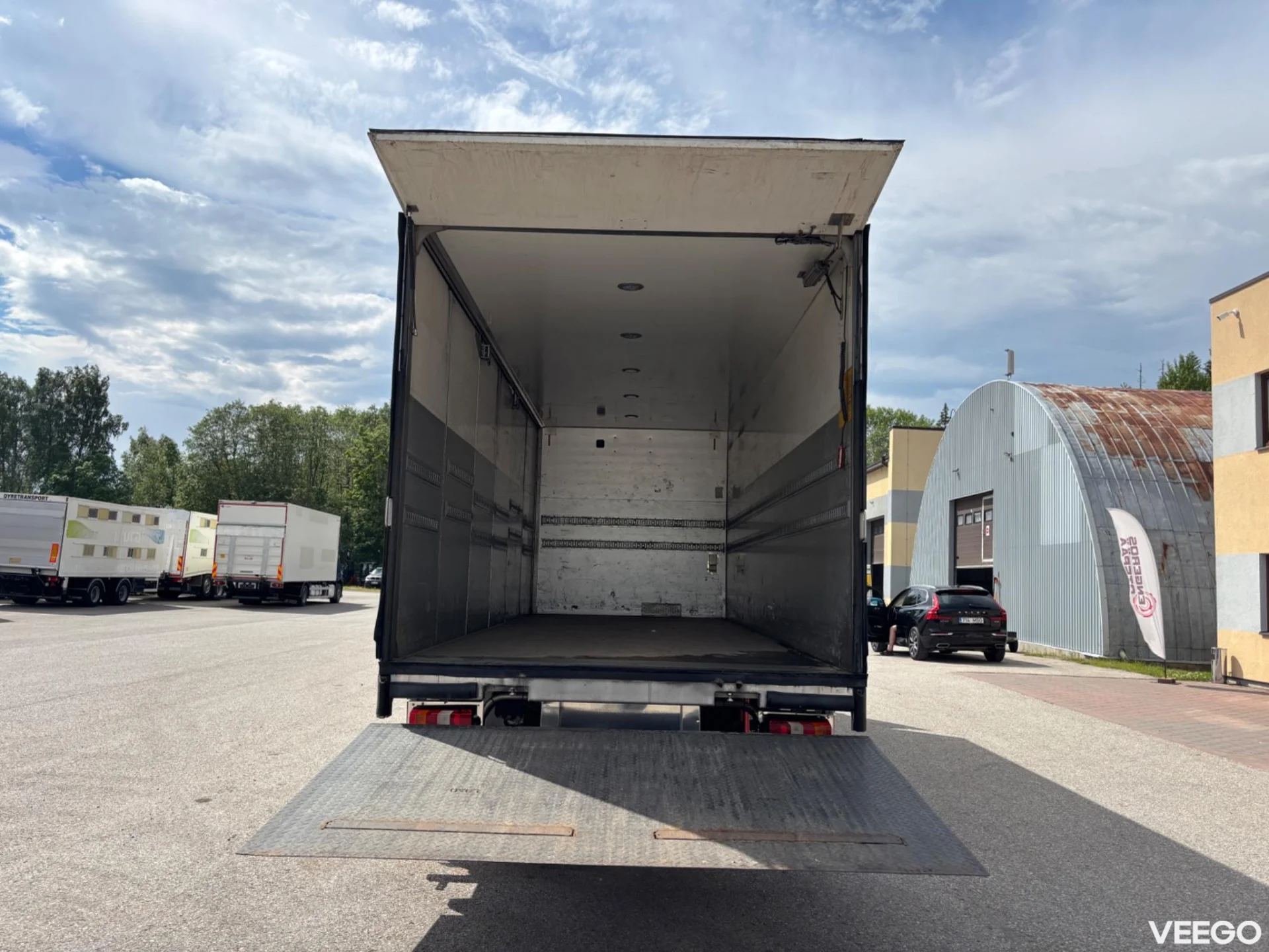 Mercedes-Benz Atego 4X2 EURO6 + SIDE OPENING 174kW