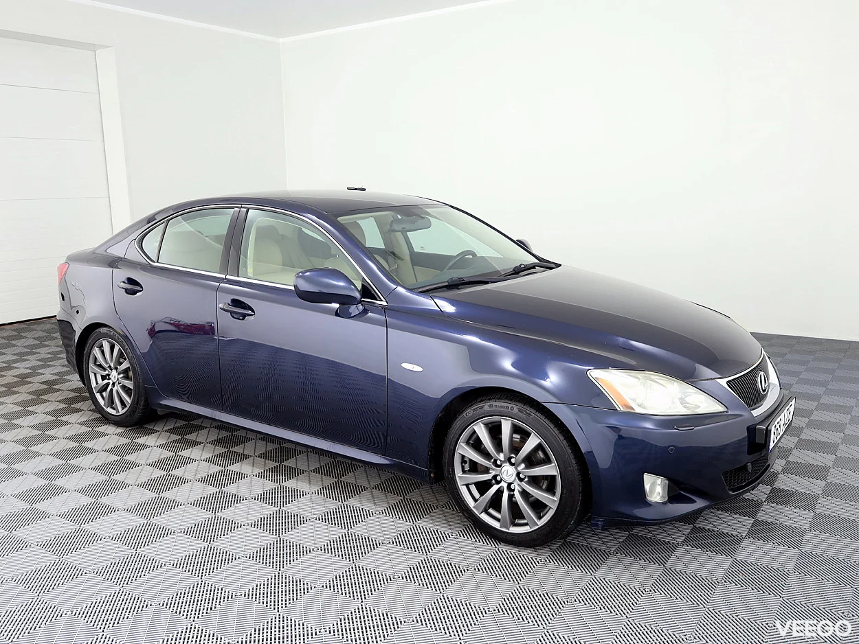 Lexus IS 250 2.5 154kW