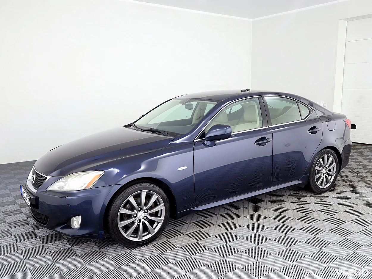 Lexus IS 250 2.5 154kW