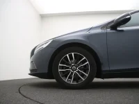 Volvo V40 2 88kW thumbnail