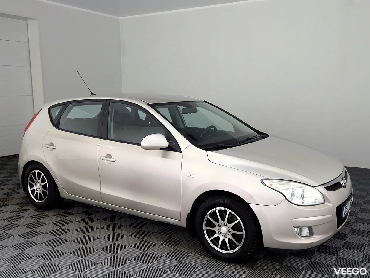 Hyundai i30 1.6 90kW