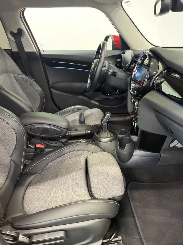 Image of Mini Cooper 5D 1.5 100kW