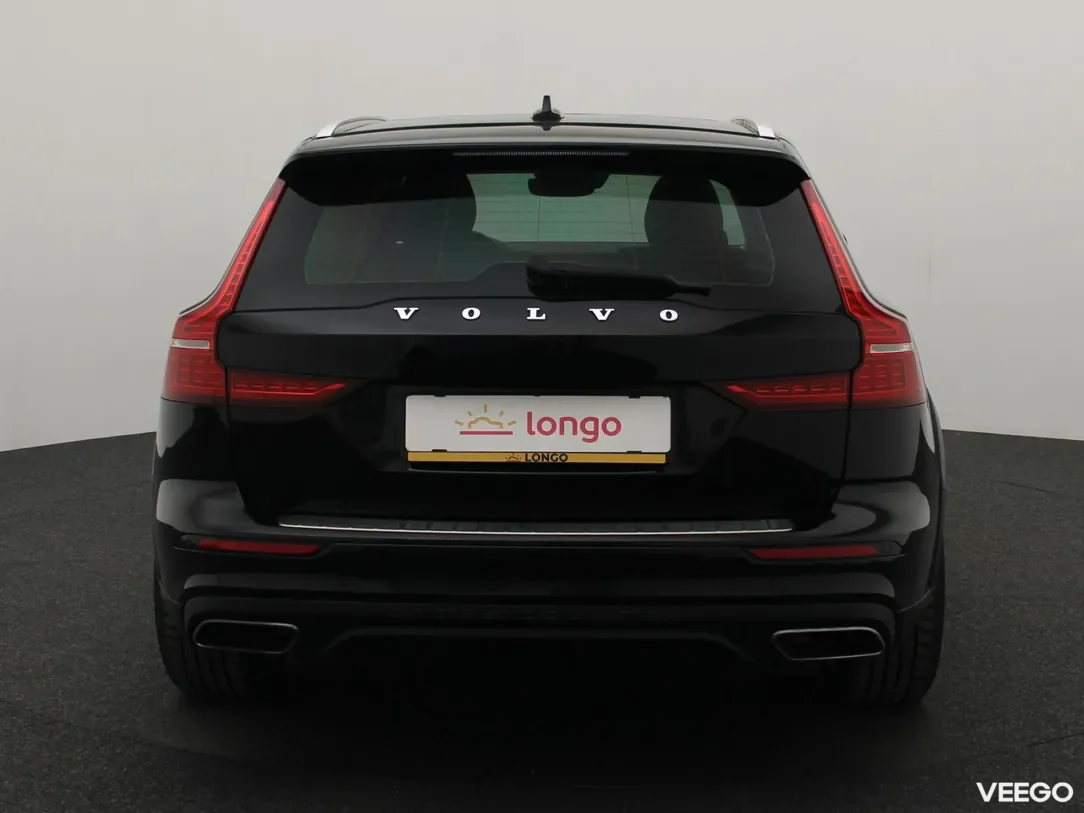 Volvo V60 Cross Country 2 184kW