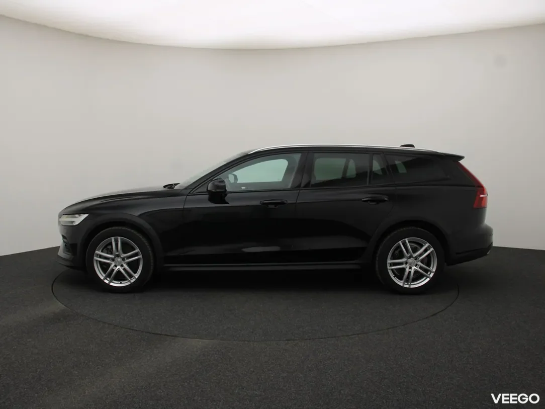 Volvo V60 Cross Country 2 184kW