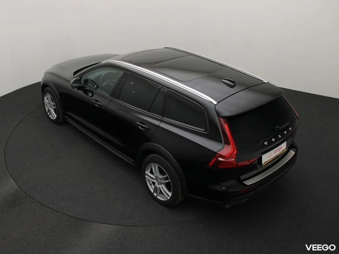 Volvo V60 Cross Country 2 184kW