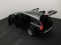 Volvo V60 Cross Country 2 184kW thumbnail