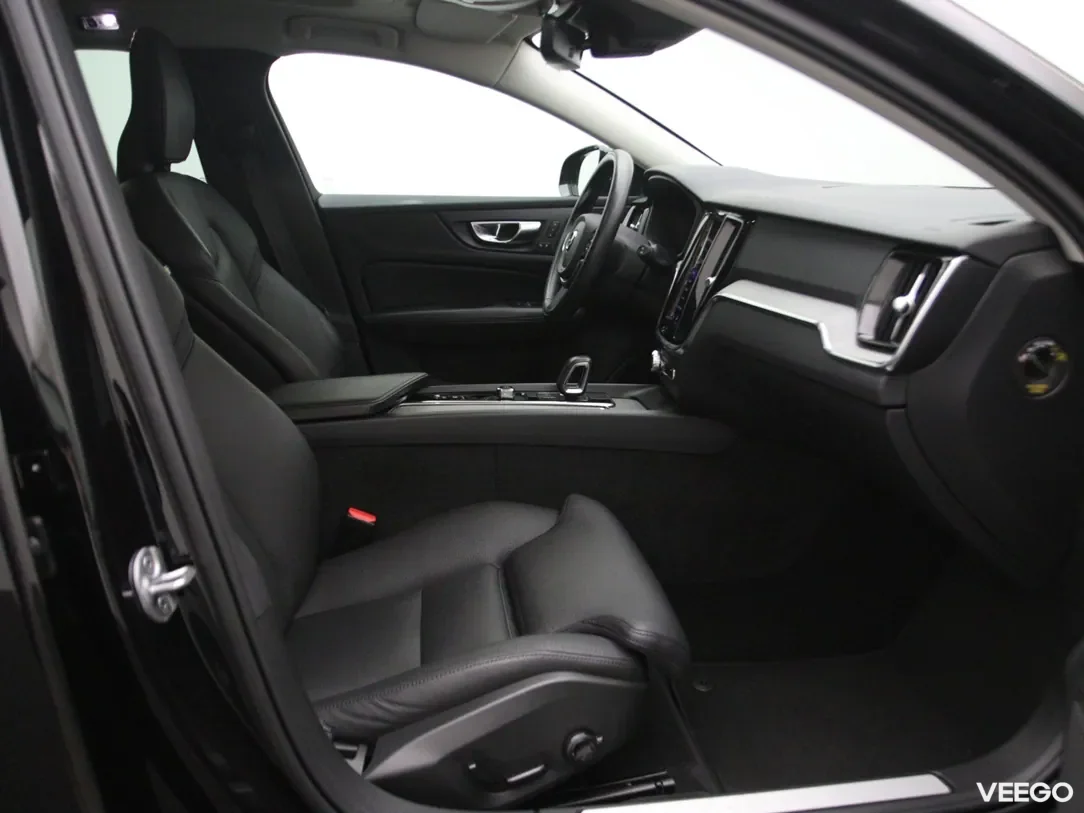 Volvo V60 Cross Country 2 184kW