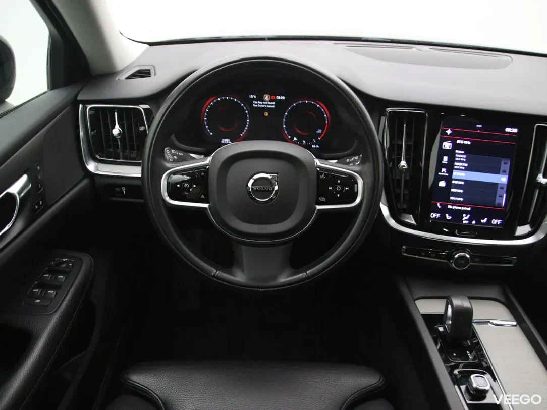 Volvo V60 Cross Country 2 184kW
