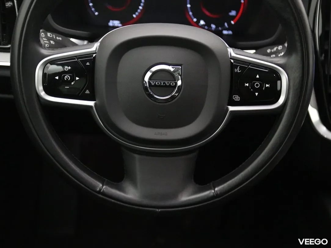 Volvo V60 Cross Country 2 184kW