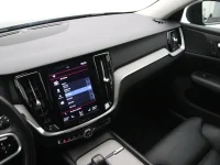 Volvo V60 Cross Country 2 184kW thumbnail