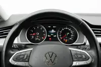 Volkswagen Passat 110kW thumbnail