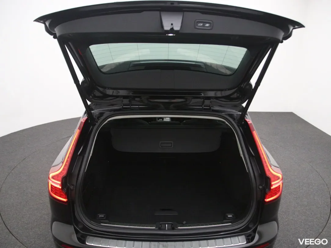Volvo V60 Cross Country 2 184kW