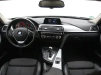 BMW 320 2 140kW thumbnail