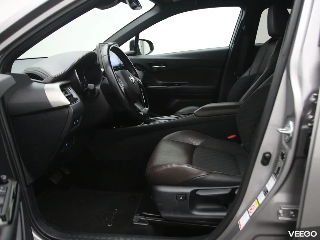 Toyota C-HR 1.8 90kW