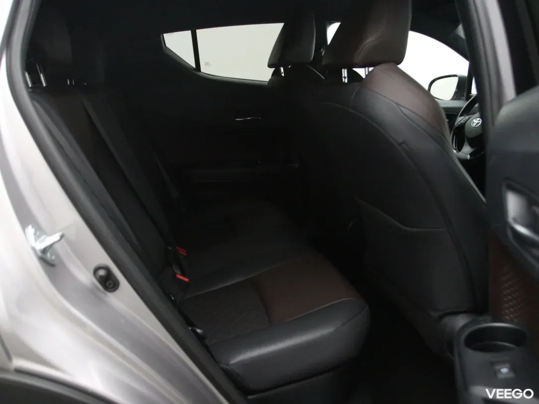 Toyota C-HR 1.8 90kW