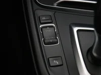 BMW 320 2 140kW thumbnail